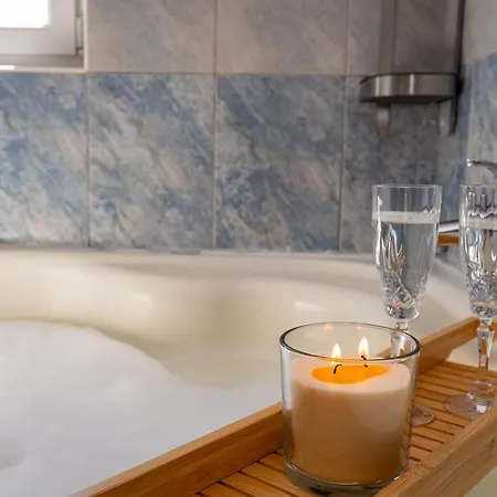 3 Bedroom Cozy In * Briševo